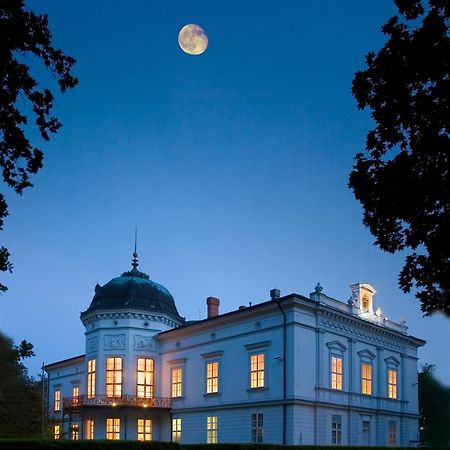Park Hotel Tartuf Beladice Exterior photo