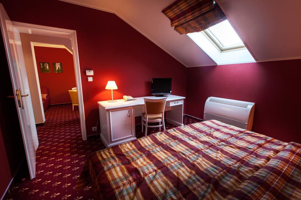 Park Hotel Tartuf Beladice Exterior photo